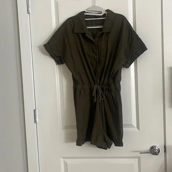 Romper - Picture 1 of 1